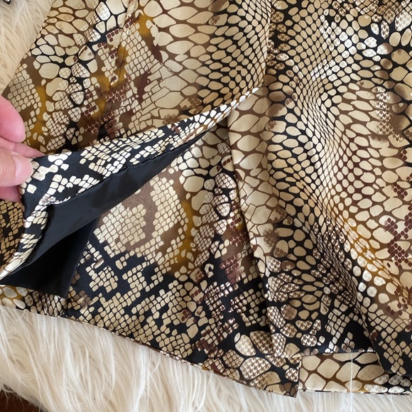 ROBERT LOUIS silky snake pattern jacket - Picture 7 of 16